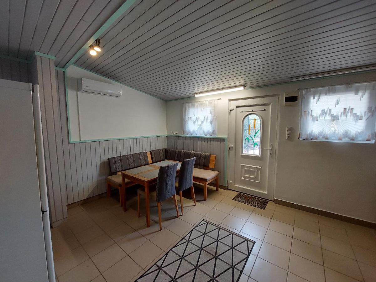 Steghouse Kis-Duna Domsod Exteriér fotografie